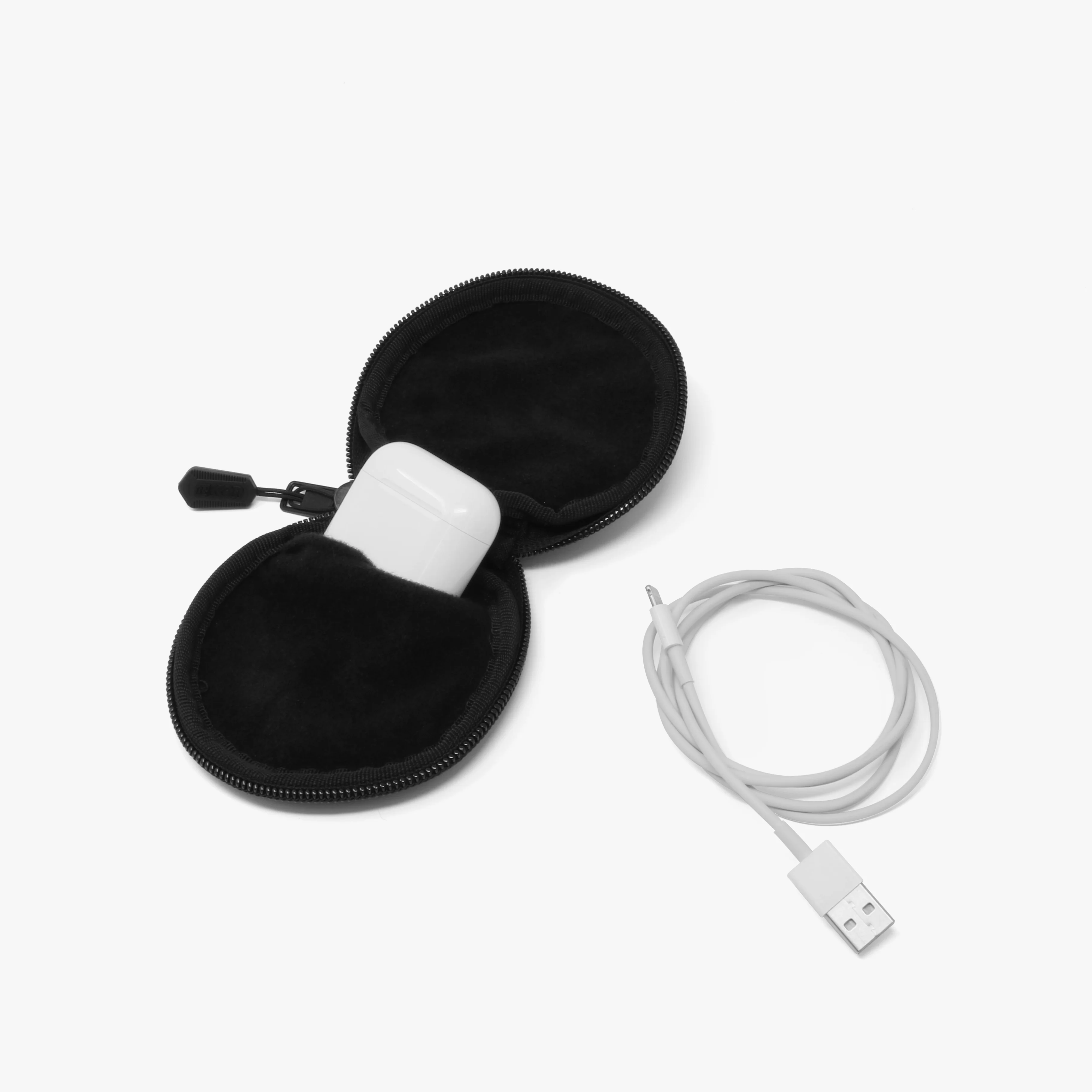 EARBUD POUCH- VEGAN LEATHER SYNERSKIN™ - Image 4